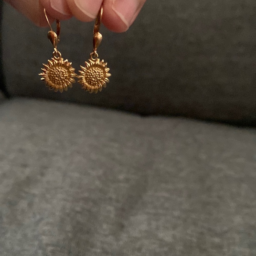 Adrian sunburst 14k earrings.